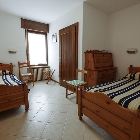 Albergo De March Farra d'Alpago Eksteriør bilde