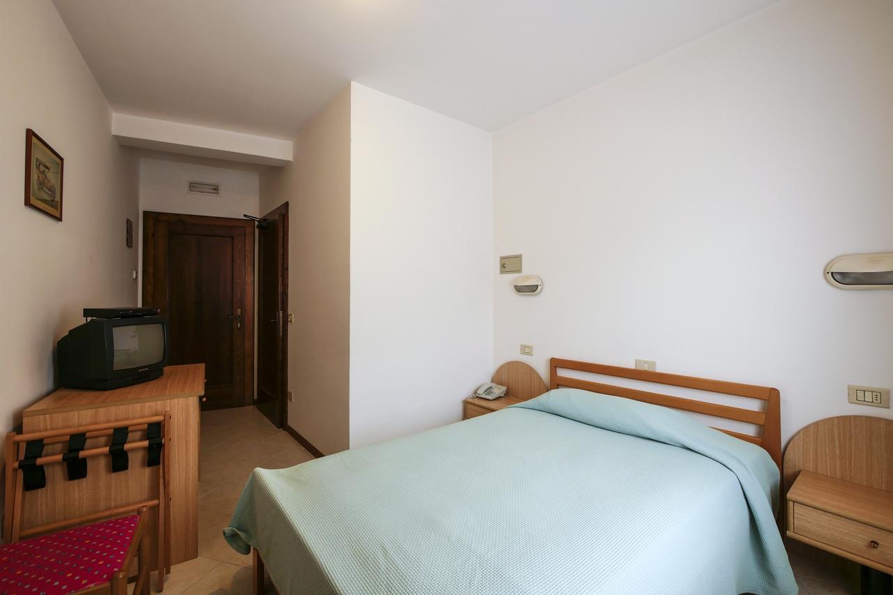 Albergo De March Farra d'Alpago Eksteriør bilde